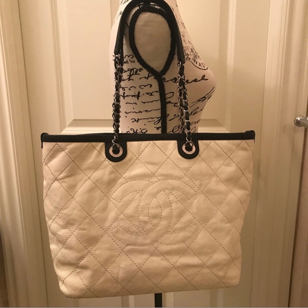 CHANEL Cream Quilted Leather Tote with Black Trim and Chain Handles - Picture 2 of 12